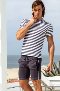 Online Midlength Athletic Short w. white stripe. Workout + Linen